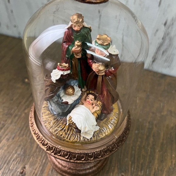 Pair of Elegant Nativity Scenes - Glass Holiday Decor - Picture 2 of 4